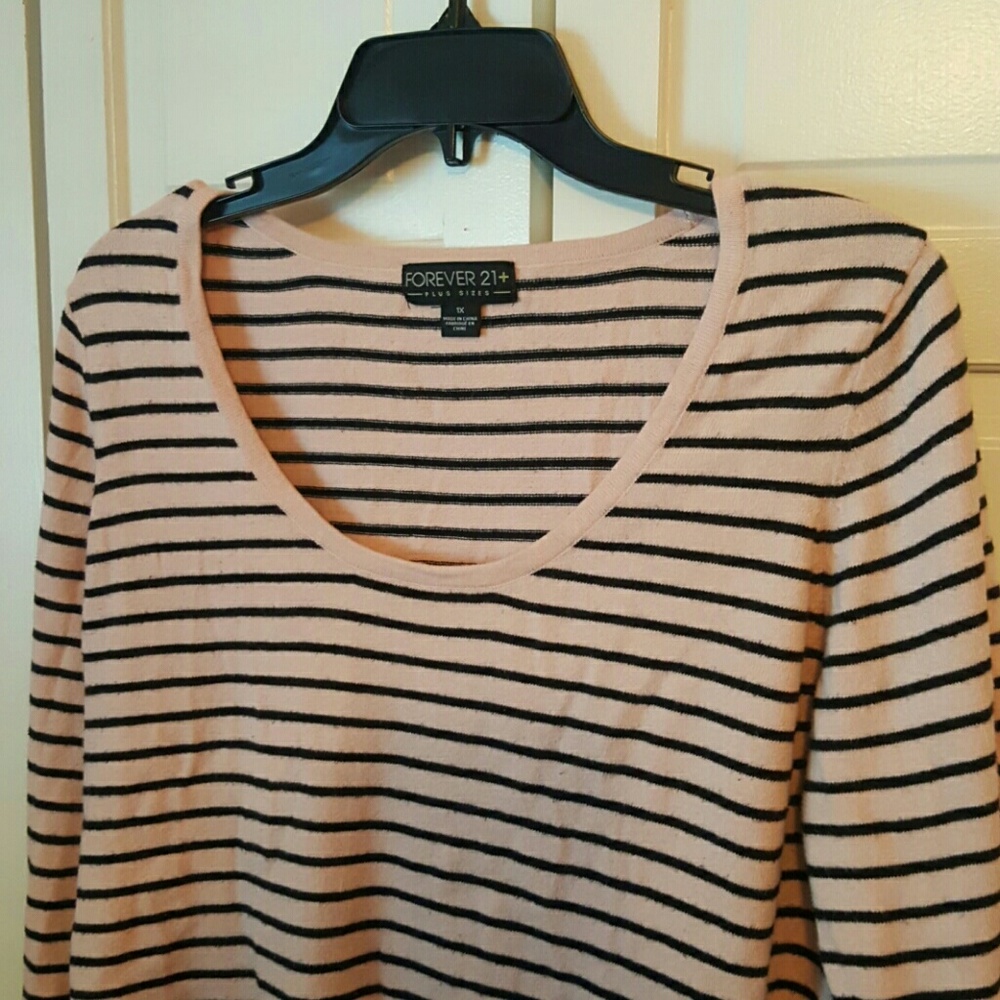 Striped Long Sleeve Shirt/Sweater